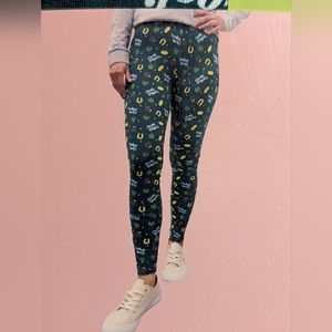 NWT St Patrick's"Feeling Lucky" Women's soft leggings Size Medium